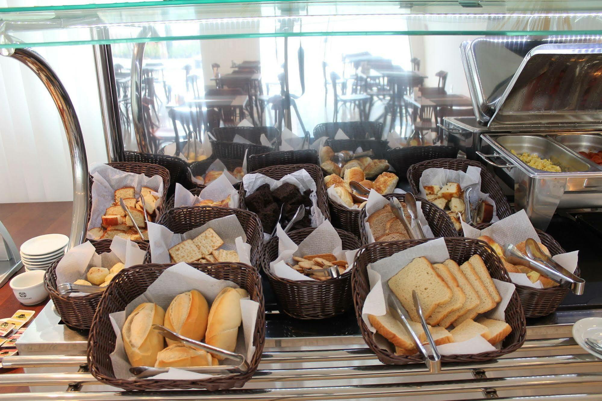 Ville Celestine Condo Hotel E Eventos 벨루오리존치 외부 사진